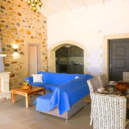 Lisaya, A Peaceful Oasis In A Natural Area