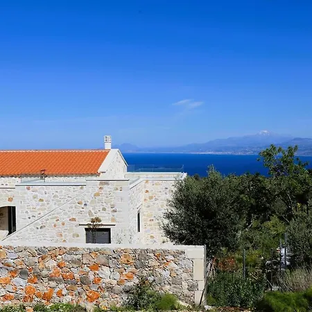 Villa Lisaya, A Peaceful Oasis In A Natural Area