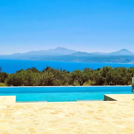 Lisaya, A Peaceful Oasis In A Natural Area *