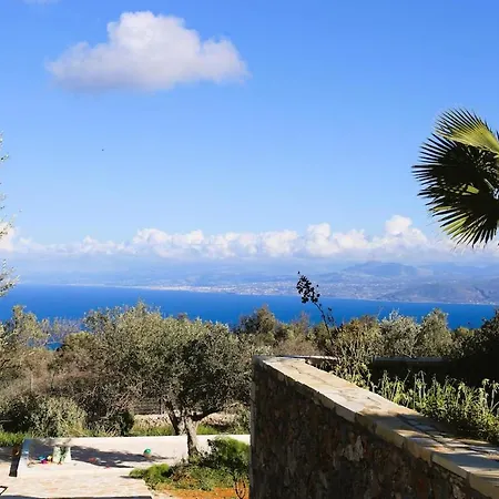 Villa Lisaya, A Peaceful Oasis In A Natural Area
